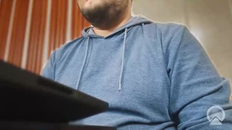 Sleepy owl online show from 10/13/25, 07:08