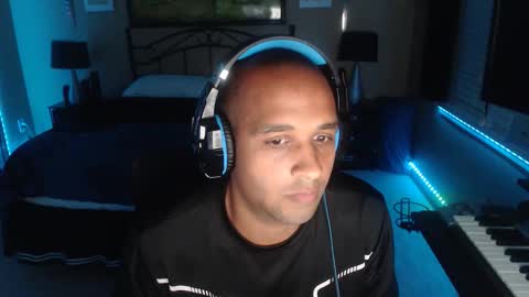 a4orce online show from 11/11/25, 02:22