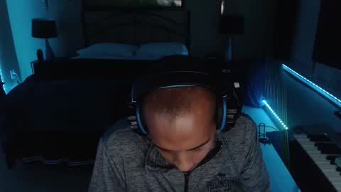 a4orce online show from 11/27/25, 02:13