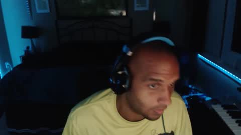 a4orce online show from 04/17/26, 01:19