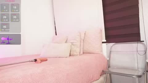 Alexandra  online show from 11/19/25, 09:09