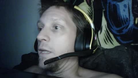 A Bored Dragon online show from 02/14/26, 03:14