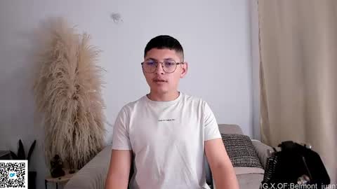 a_lejandro_0_8 online show from 04/20/26, 05:54