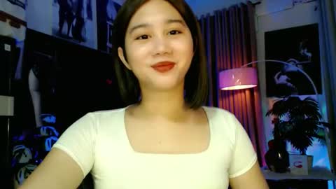 Lovely Yana  online show from 10/28/25, 07:23