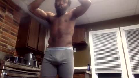 a_rizzy85 online show from 05/19/26, 02:29