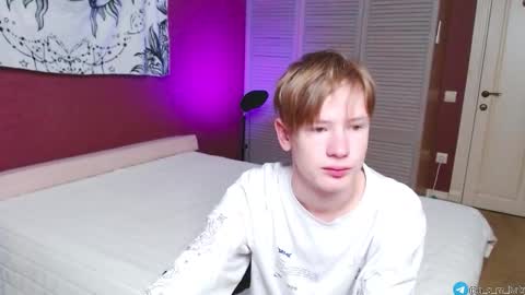 Kris Michael online show from 09/18/25, 02:19