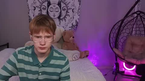 Kris Michael online show from 07/22/26, 03:37