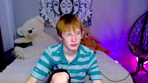 Kris Michael online show from 07/28/26, 04:39