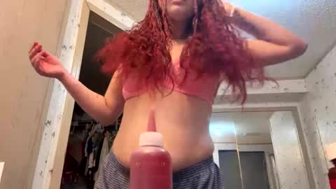 aa_xys1 online show from 10/14/25, 12:22