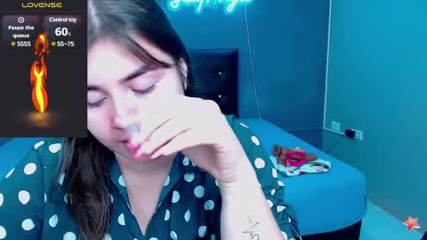 Abby Lee  online show from 12/30/24, 12:31