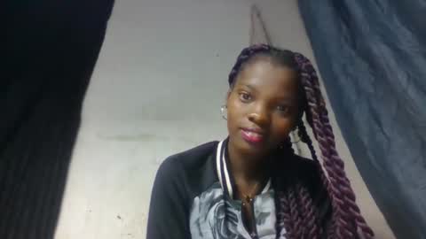 aadienne online show from 04/23/26, 06:36