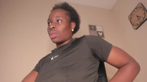 Snapshot of aafricaaa chatting on 12/03/24, 04:17 Sara online show from 12/03/24, 04:17