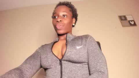 Snapshot of aafricaaa chatting on 12/04/24, 02:15 Sara online show from 12/04/24, 02:15