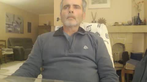 Aalex1717 online show from 12/18/25, 09:54