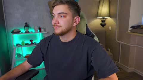 Alex online show from 03/04/25, 06:04