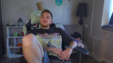 Alex online show from 03/08/25, 10:00