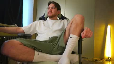 Alex online show from 12/19/25, 08:21