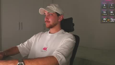 Snapshot of aalexxxxxx chatting on 07/10/26, 02:49 Alex online show from 07/10/26, 02:49