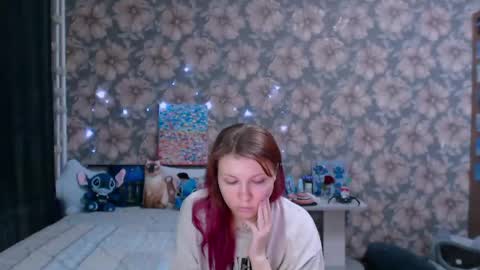 Snapshot of aalicebubble chatting on 05/28/26, 09:45 Alice online show from 05/28/26, 09:45