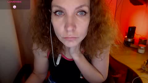 Katie online show from 02/06/25, 01:38