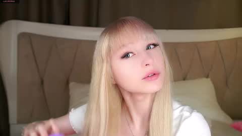 Amy online show from 10/04/25, 05:22