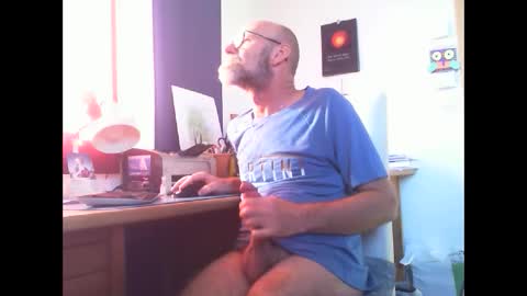 Snapshot of aamigo68 chatting on 11/04/25, 09:41 Amigo68 online show from 11/04/25, 09:41