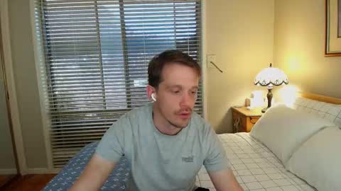 Kris online show from 12/17/25, 05:02