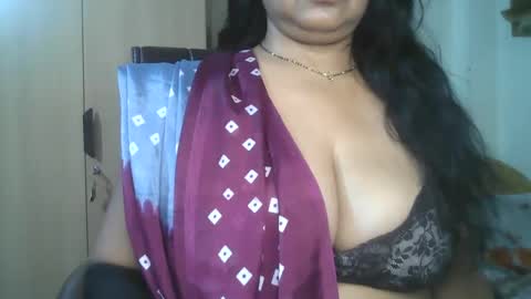aaradhya_sexy_88 online show from 01/15/25, 09:35