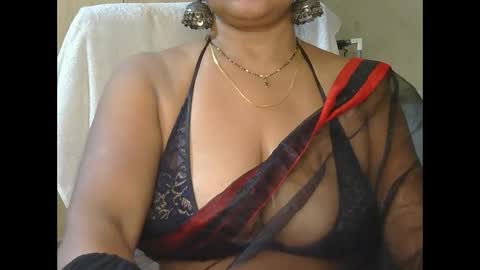 aaradhya_sexy_88 online show from 10/28/25, 11:36