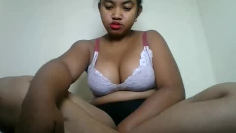 Snapshot of aariciah chatting on 04/27/26, 07:06 aariciah online show from 04/27/26, 07:06
