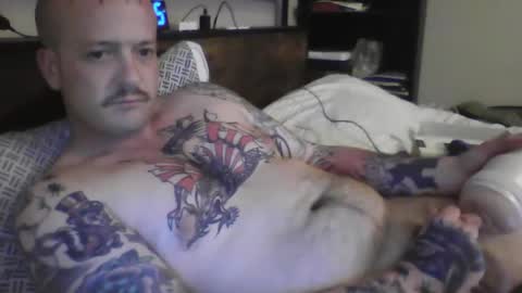 Snapshot of aarmun37 chatting on 02/25/25, 04:35 aarmun37 online show from 02/25/25, 04:35