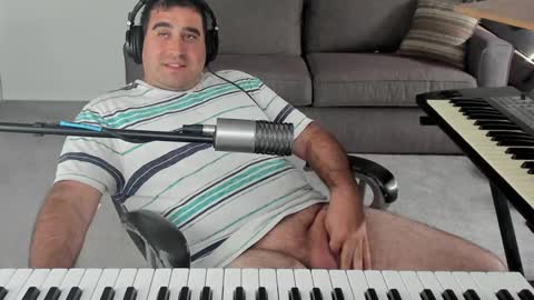 Aaron online show from 01/25/25, 04:57