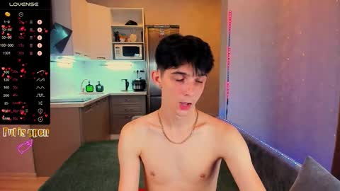 Aaron Bang online show from 09/30/25, 07:41