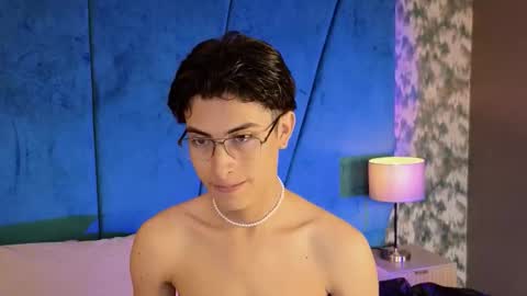 Aaron Ezequiel online show from 09/11/25, 09:15