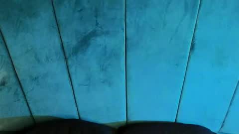 Aaron Ezequiel online show from 10/24/25, 10:50