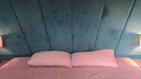 Snapshot of aaron_eze chatting on 02/12/26, 08:48 Aaron Ezequiel online show from 02/12/26, 08:48