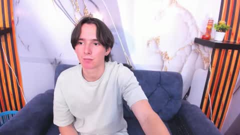 Aaron online show from 11/28/25, 05:10