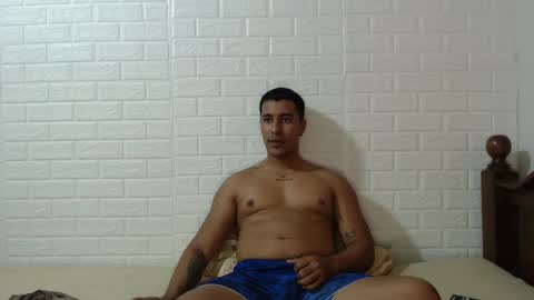 Snapshot of aaron_miller97 chatting on 10/03/25, 04:48 Aaron Miller online show from 10/03/25, 04:48