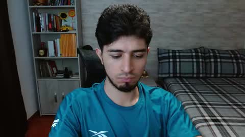 Aaron online show from 10/28/25, 07:05