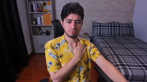 Aaron online show from 11/19/25, 05:02