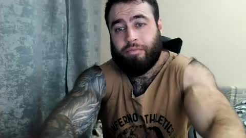 Snapshot of aaron_royal chatting on 07/12/26, 04:31 Davin tayl online show from 07/12/26, 04:31