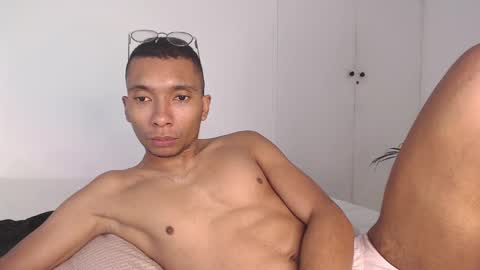 Heyy my name is Aaron online show from 02/17/25, 05:10