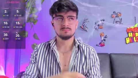aaronfuentes7 online show from 10/23/25, 12:37