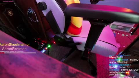 Aaron Skeetman online show from 01/28/25, 03:57