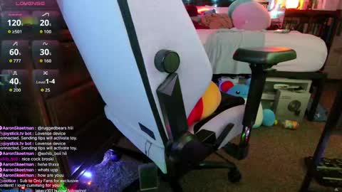 Aaron Skeetman online show from 04/09/26, 01:49