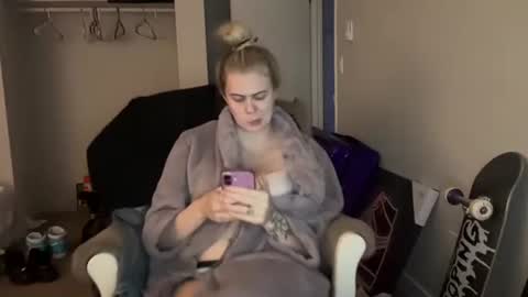 ababyy2901 online show from 10/30/25, 06:59