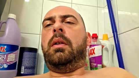 abas1986 online show from 10/19/25, 08:37