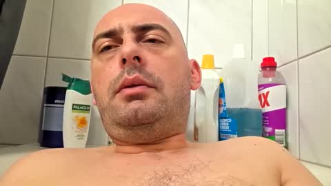 abas1986 online show from 12/15/25, 10:08