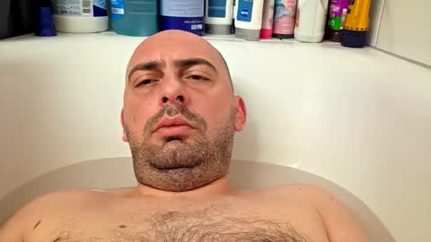 abas1986 online show from 12/19/25, 09:38