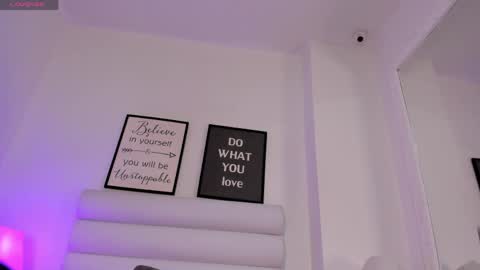 abbey_walker online show from 04/07/26, 11:21